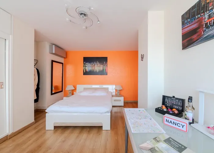 Chambre d'hôtes Au Coeur De NancyB&B